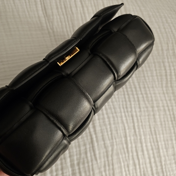 Bottega padded cassette retails 4900 - Picture 4 of 10